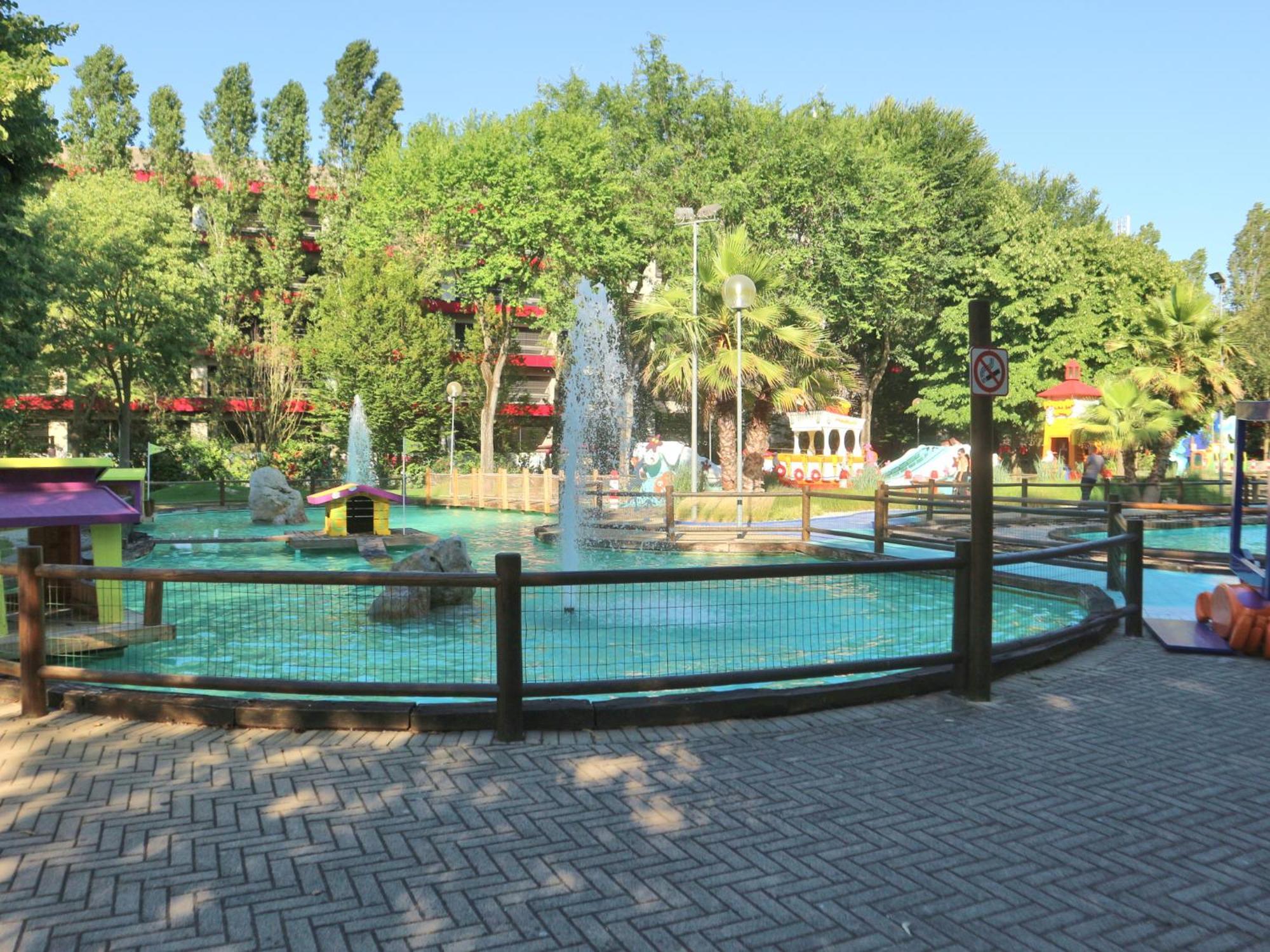 Giada Apartment Lignano Sabbiadoro Exterior photo